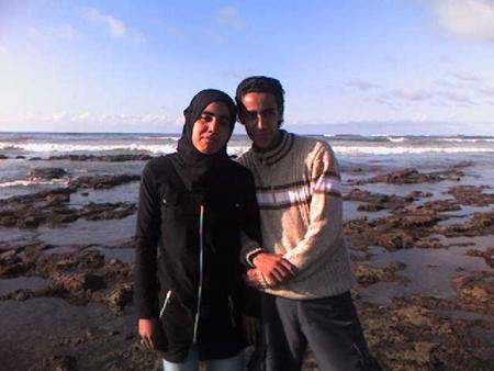 avec assia